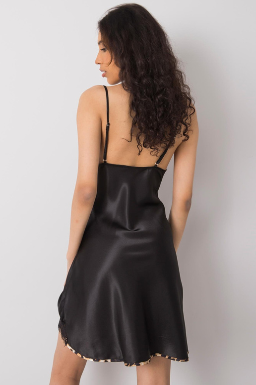 Melns un bēšs leoparda gultas komplekts Melns un bēšs leoparda gultas komplekts