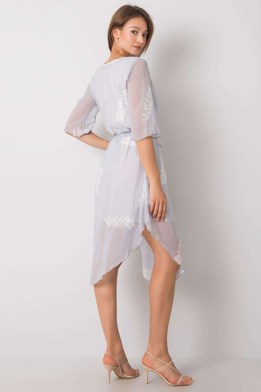 Pelēka Yareli kleita