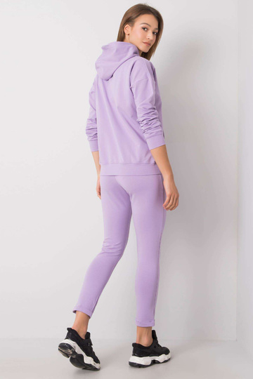 Gaiši violets komplekts...