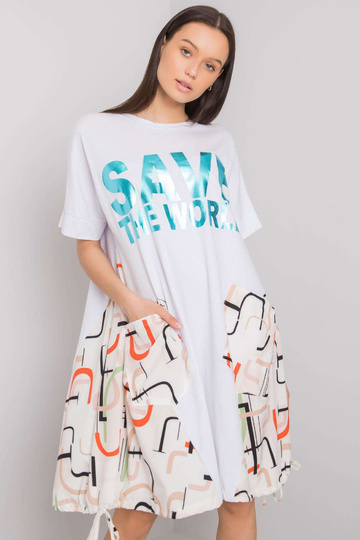 Balta un bēša kleita ar... 2