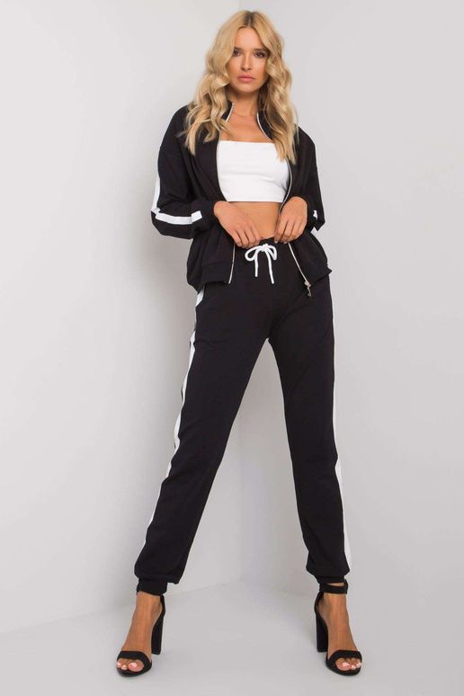 Melns sieviešu komplekts ar svītrām...