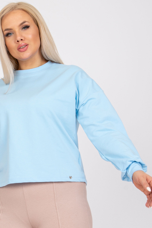 Gaiši zils liela izmēra sporta krekls...