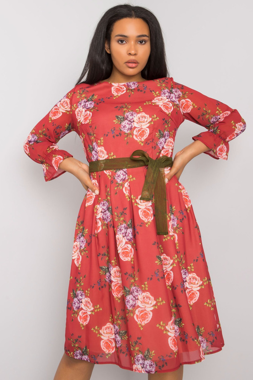 Burgundijas liela izmēra ziedu kleita... Burgundijas liela izmēra ziedu kleita...