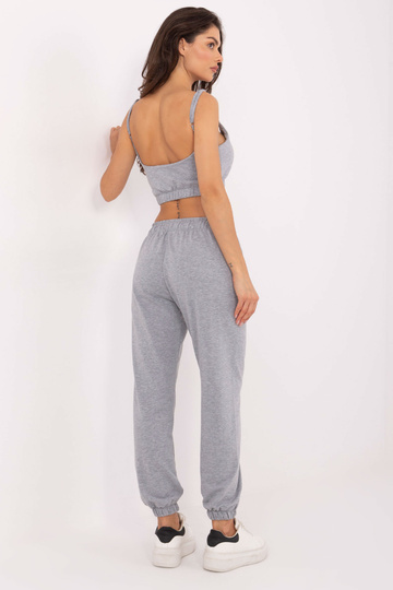 Pelēks divdaļīgs komplekts...