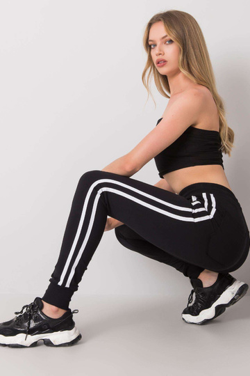 Safrāna melnas sporta bikses 2