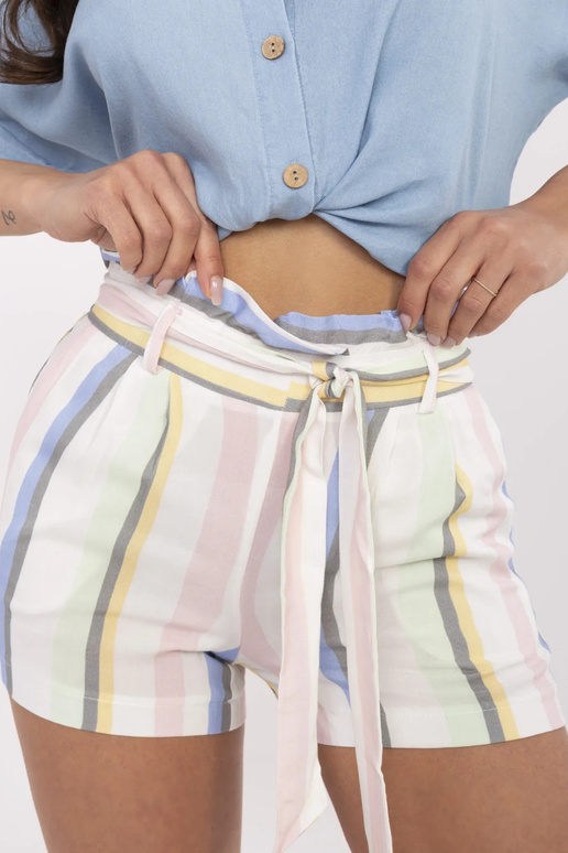 Nefeli RUE PARIS balti svītraini šorti Nefeli RUE PARIS balti svītraini šorti