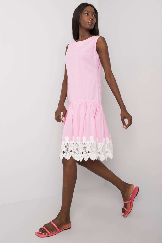 Gaiši rozā kleita ar mežģīnēm Lia