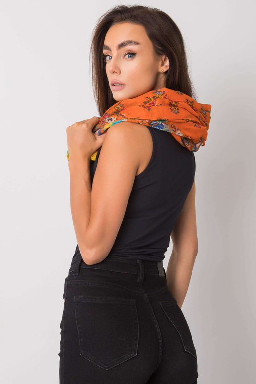 Oranžs viskozes pleds ar rakstiem