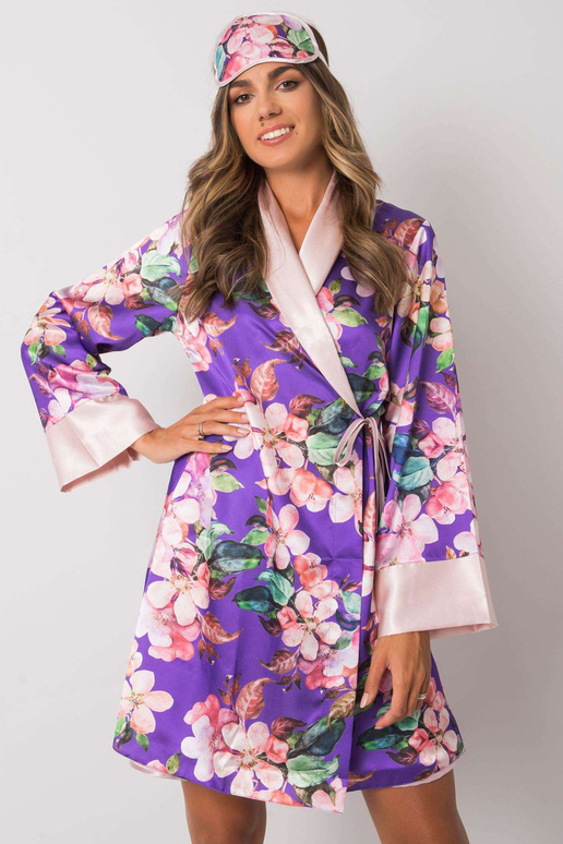 Gaiši rozā ziedu nakts komplekts