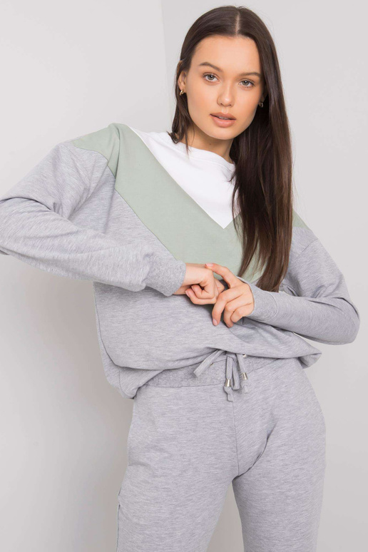 Pelēks-pistāciju krāsas sporta tērpa... Pelēks-pistāciju krāsas sporta tērpa...