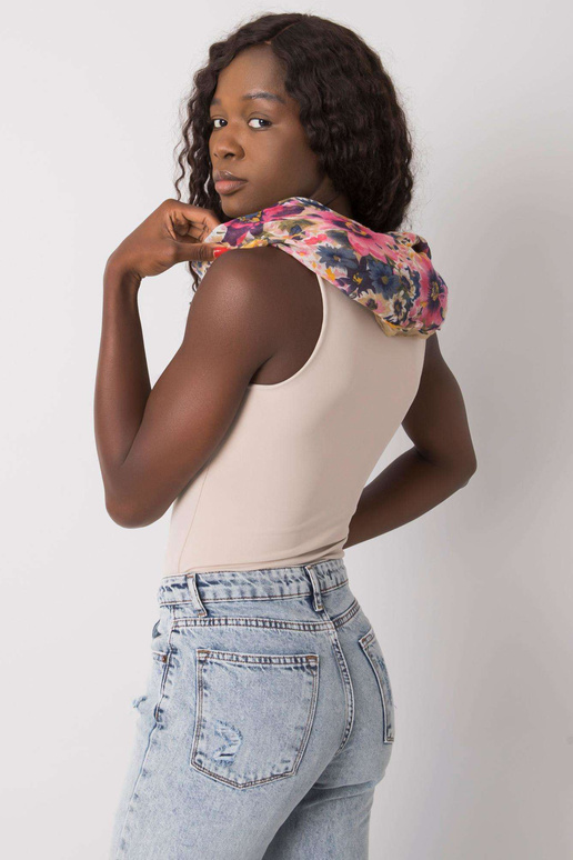 Bēša un tumši zila raksta viskozes...