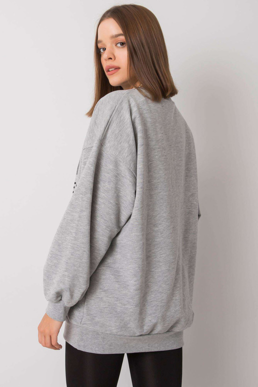 Pelēks sporta krekls ar Karis apdruku