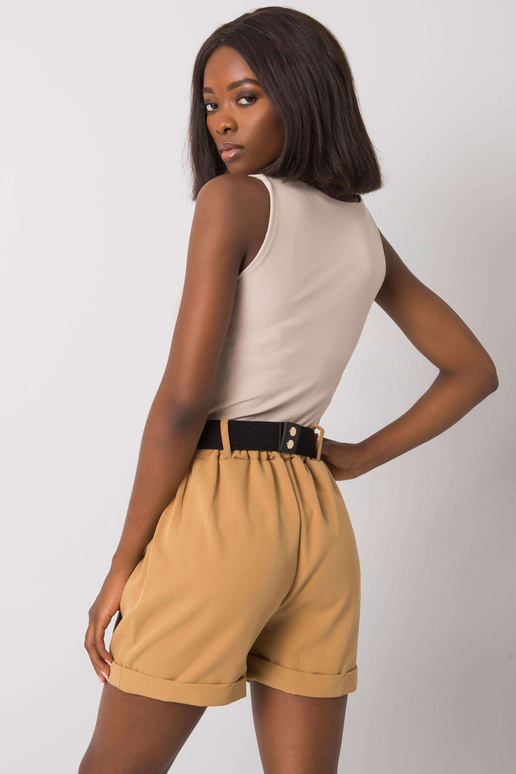 Kamieļu šorti ar Laurell siksniņu Kamieļu šorti ar Laurell siksniņu