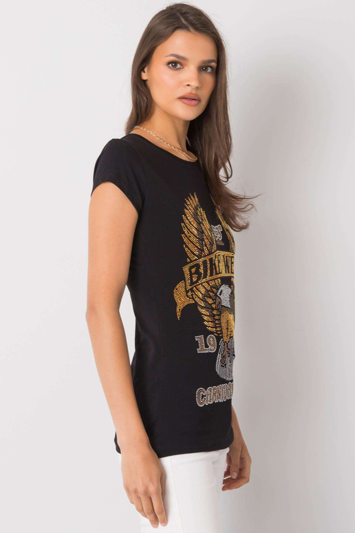 Melns T-krekls ar Haley aplikāciju