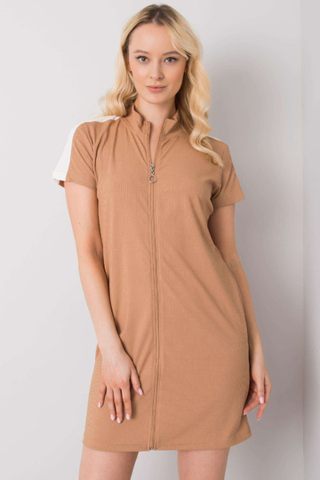 Kamieļu ikdienas kleita... 2