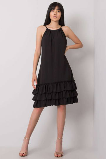 Melna kleita ar volāniem...