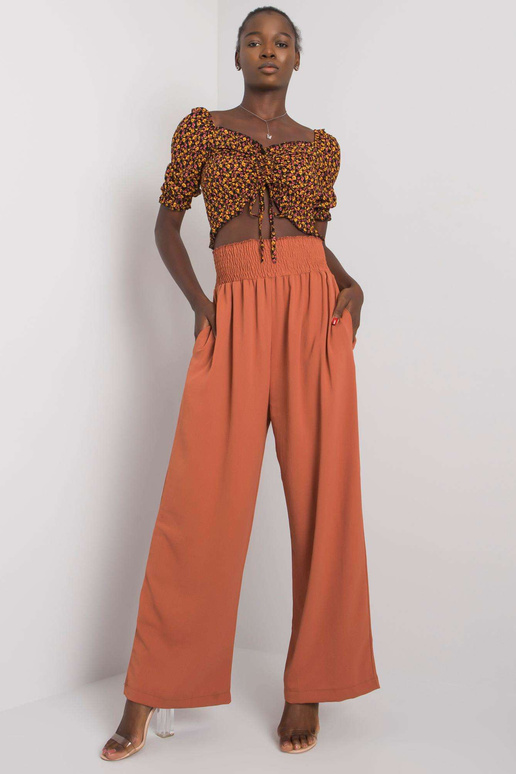 Gaiši brūnas platas bikses no Lareen...