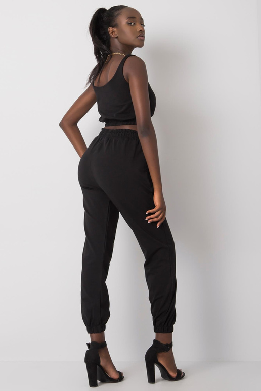 Melns treniņtērpa komplekts Irini