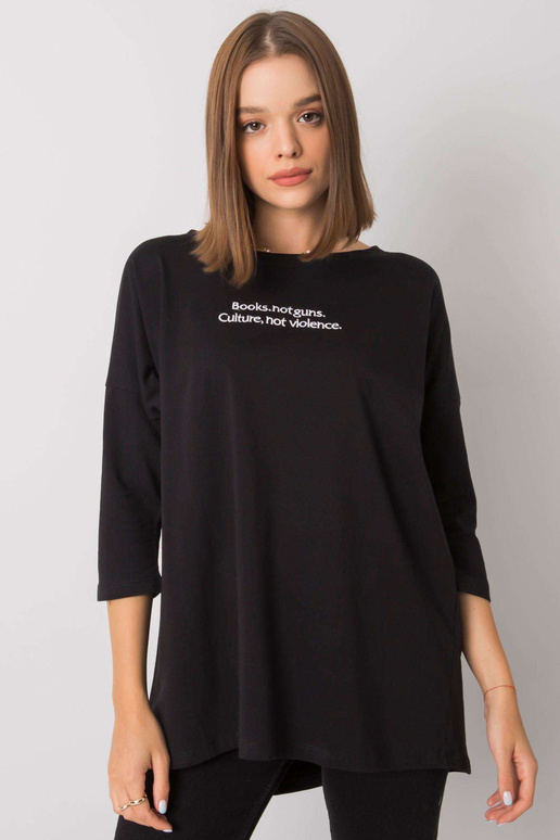 Melna blūze ar Merel uzrakstu