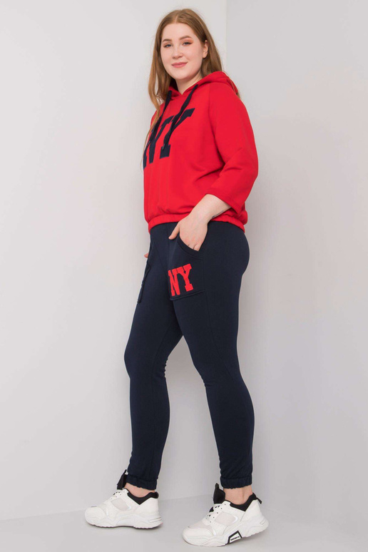 Sarkans un tumši zils ikdienas...