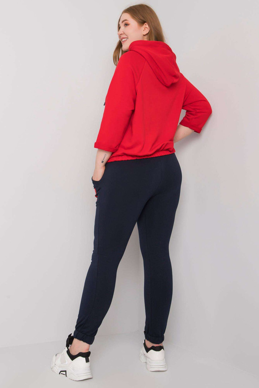 Sarkans un tumši zils ikdienas...