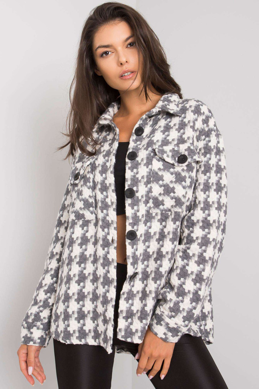 Balts un pelēks krekls ar kabatām...