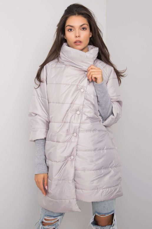 Pelēka Carlota stepēta jaka