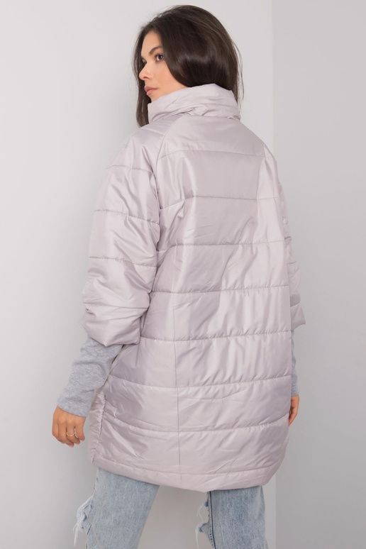 Pelēka Carlota stepēta jaka