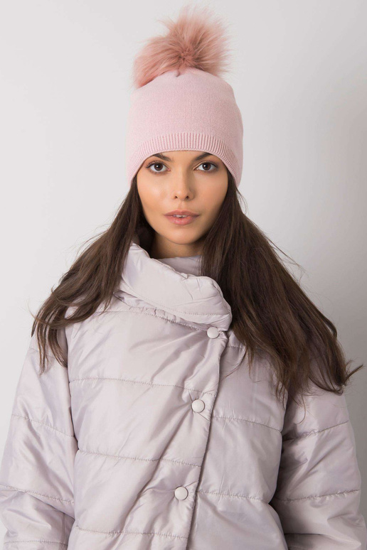 Gaiši rozā polsterēta sieviešu cepure...