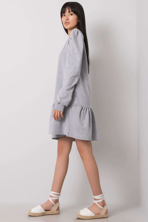 Pelēka melanža Neah volānveida...