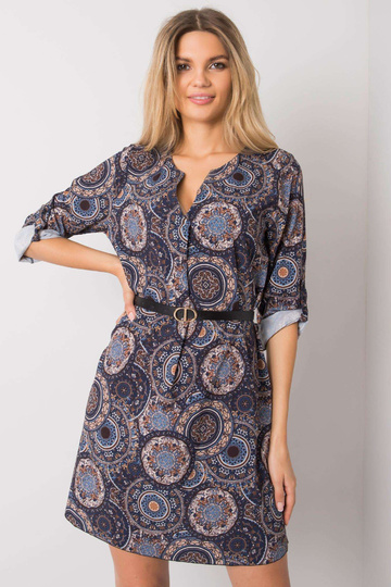 Tumši zila kleita ar Kaipo...