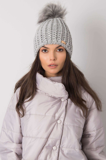 Pelēka sieviešu ziemas cepure