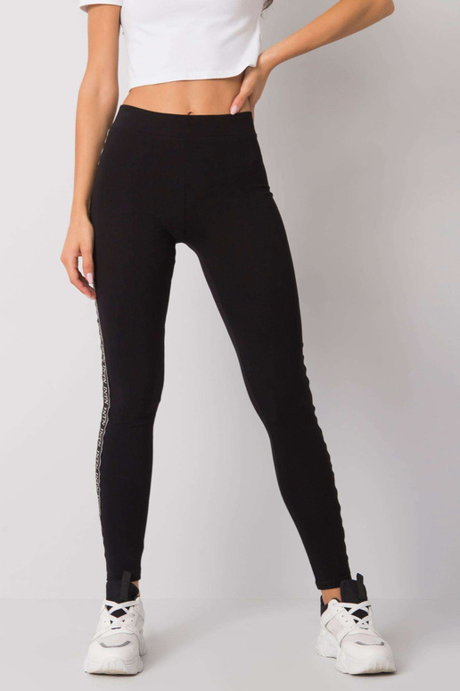 Melni un sudraba legingi ar svītrām...