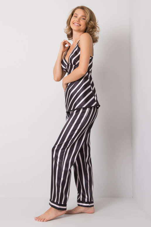 Melns svītrains gultas komplekts