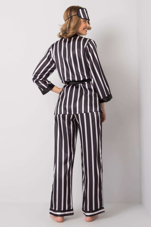 Melns svītrains gultas komplekts