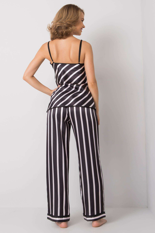 Melns svītrains gultas komplekts