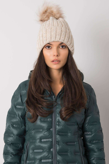 Bēša ziemas cepure ar...