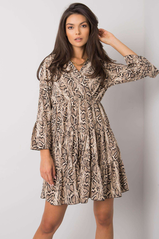 Bēša un melna kleita ar dzīvnieku... Bēša un melna kleita ar dzīvnieku...