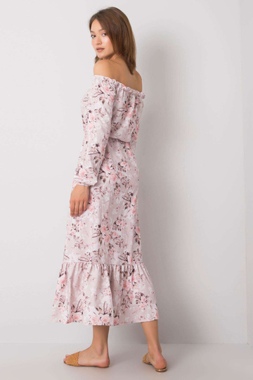 Netīri rozā spāņu kleita...