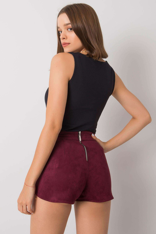 Bordo krāsas šorti ar pogām Jaylah... Bordo krāsas šorti ar pogām Jaylah...
