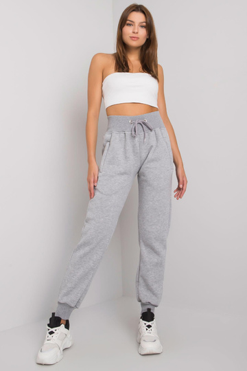 Pelēkas sieviešu... 2