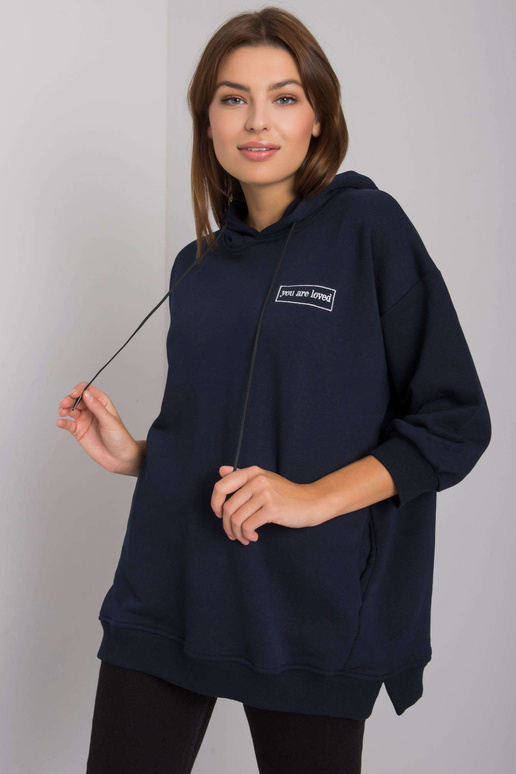 Tumši zils sporta krekls ar kabatām...