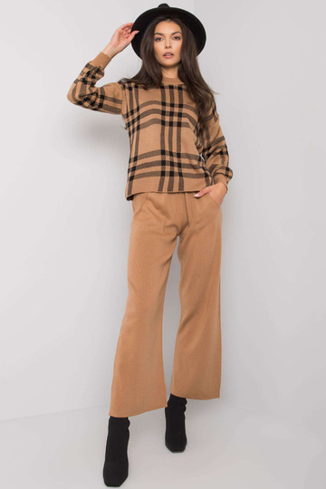 Kamieļu trikotāžas...