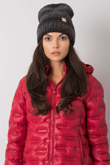 Melns un pelēks beanie ombre