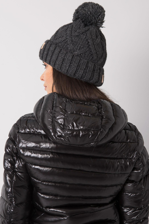 Tumši pelēka ziemas cepure ar pušķi