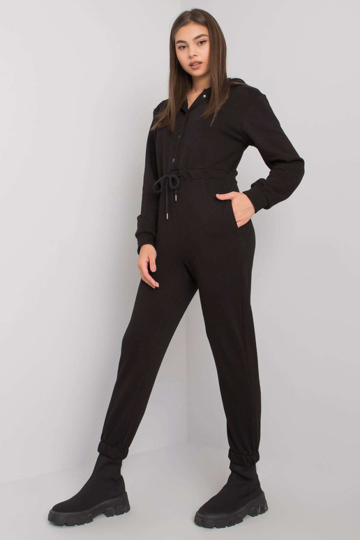 Elwood kombinezons ar melnu kapuci
