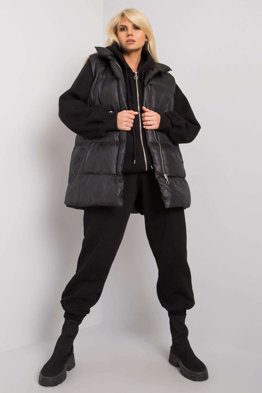 Melns trīsdaļīgs komplekts ar Abigail...