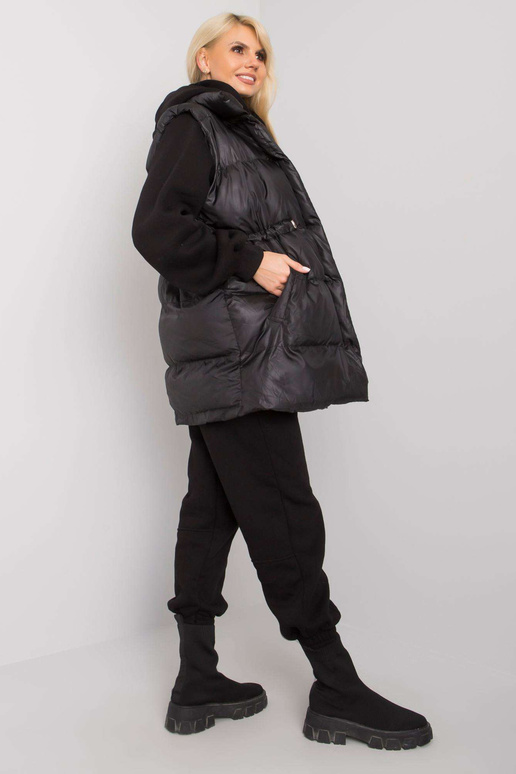 Melns trīsdaļīgs komplekts ar Abigail...