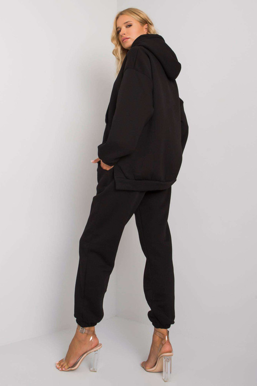 Janessa Melns Treniņtērpa komplekts