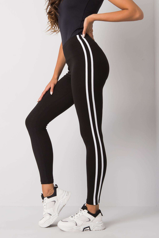 Melni legingi ar Lavrence svītrām